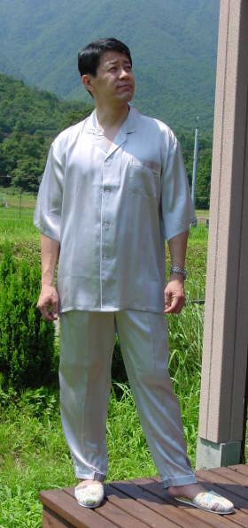 100�������Y�V���N�p�W���}�@���K�ł��B�t�[�e�B�G�u�����h�̃����Y�V���N�p�W���}