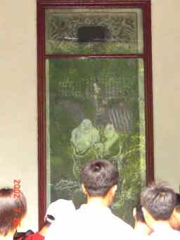 ���R���@��{