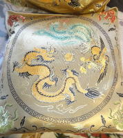 ���ƖP���̃N�b�V�����J�o�[