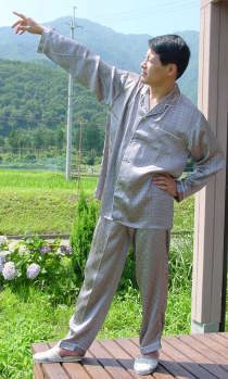 �t�[�e�B�G�u�����h�̃V���N�p�W���}�@���܎�܂ŕi�����S�A�ǐS���i�̃V���N�p�W���}�ł��B�v���[���g�ɍœK�ł��B���̓��ɃV���N�p�W���}�Ȃ�Ă������ł���B�Q�Ԃ肪���₷���ƍ���҂�×{���̕��ɍD�]�ł��B