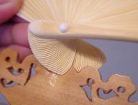 ��q�̍��ƍ��̊Ԃɔ����Ƃ�������ĂāA���Ԃ����N�C�b�ƍ������ނ̂��R�c�ł��B