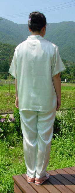 �����Ăł��n���ւ̃p�X�|�[�g�@�t�[�e�B�G�u�����h�̔����ŃV���N�p�W���}�@��̓��̃v���[���g�Ɂ@������ȏ����ɁA�ޏ��ɃI�X�X���Ȕ����ŃV���N�p�W���}�@���C���J���[