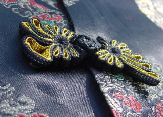 �N�b�V�����J�o�[�@�`���E�{�^��