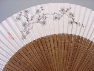 �����菑����q�@�~�@�؂₩���������ł��ˁB��⎆�������i��p���āA�h�B�̐�q�G�t����{��{���J�ɕ`���������菑����q�ł��B���̓��ɁA�����b�ɂȂ������ւ̉Ẵv���[���g�ɍœK�ł��B