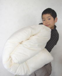 シルクの掛け布団　天然素材のシルクの綿（真綿）で健康志向の方にオススメ高級寝具-シルクの掛布団です。シルクの掛布団なら毎日快眠熟睡できる！シルク掛布団で毎日快眠してください！シルク掛布団通販は蘇州屋へ