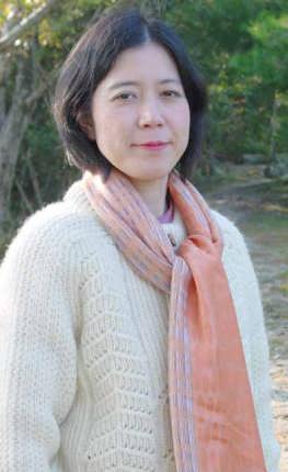 シルクショール ウーリンブランド セーターにもピッタリです。