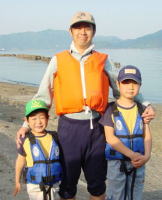 夏にはこどもとゴムボートで毎年必ずキス釣りします。