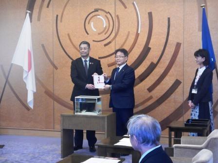 滋賀銀行寄付金贈呈式